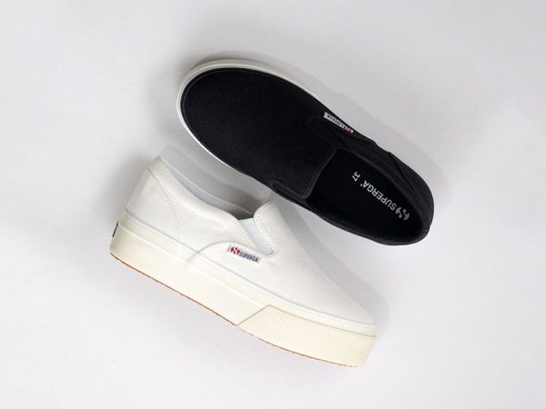 Conheça 4 looks incríveis para usar seu slip on
